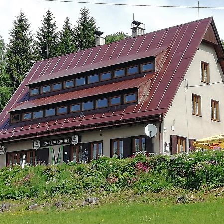 Penzion Pod Severakem Lučany nad Nisou エクステリア 写真