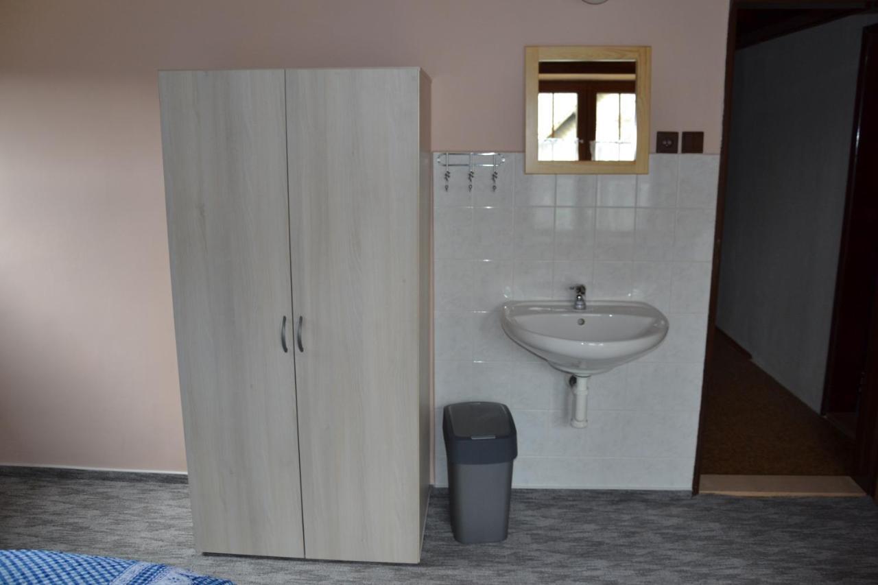 Penzion Pod Severakem Lučany nad Nisou エクステリア 写真